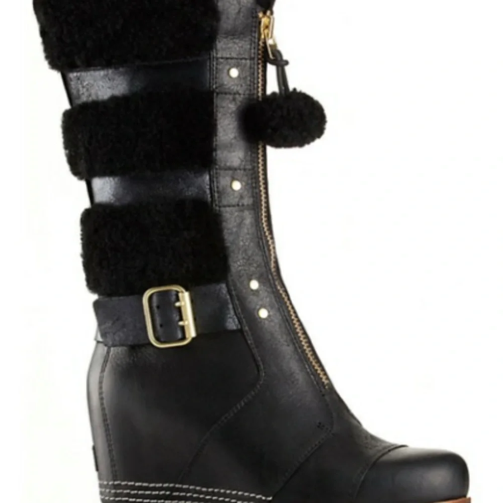 Sorel Sheepskin Wedge Waterproof Stylish Boot. Size 7 - Picture 2 of 8